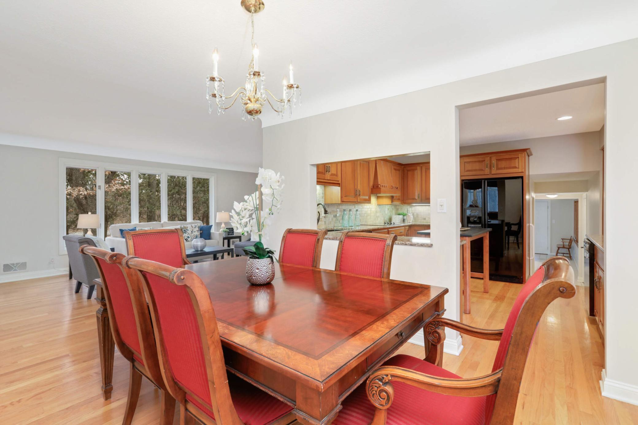 377 Quail Road Dellwood, MN 55110 - Photo 10 of 45 Gallery Image 10