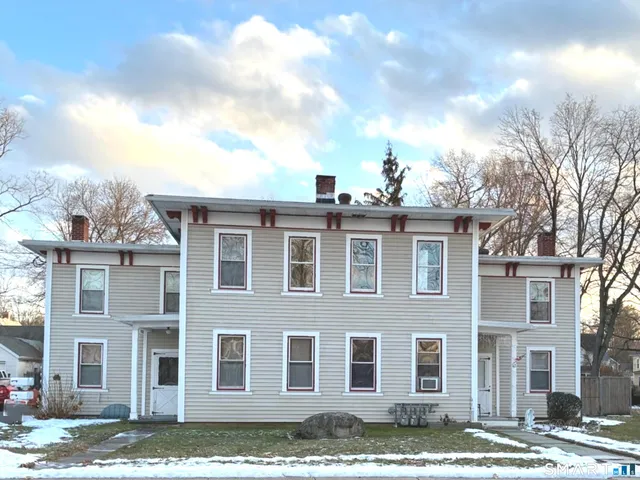 $1,900 | 42 Woodbridge Street, Unit 42 5, Manchester, CT 06042