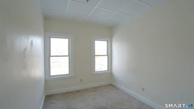 $1,900 | 42 Woodbridge Street, Unit 42 5, Manchester, CT 06042