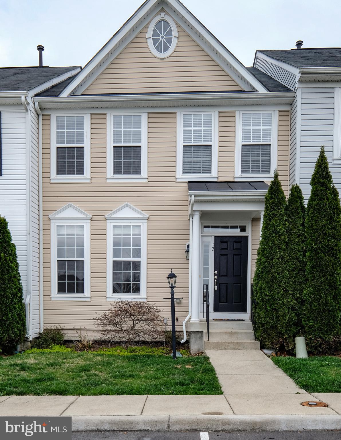 Great curb appeal!