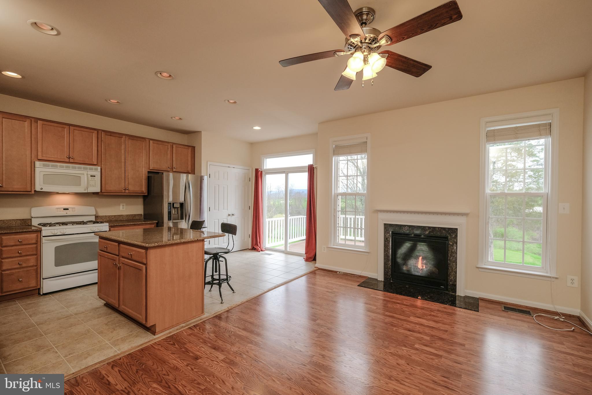 Gas fireplace and sitting room off the kitchen!