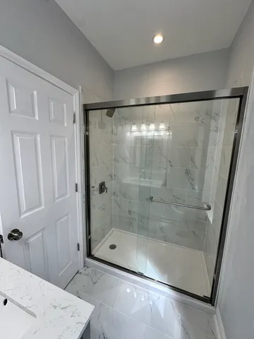 $1,750 | 2002 West 21st Place, Unit GDN, Chicago, IL 60608