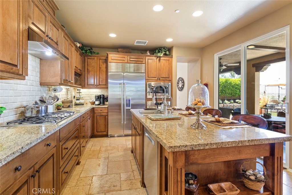 19316 Graham Lane Saugus, CA 91350 - Photo 12 of 43