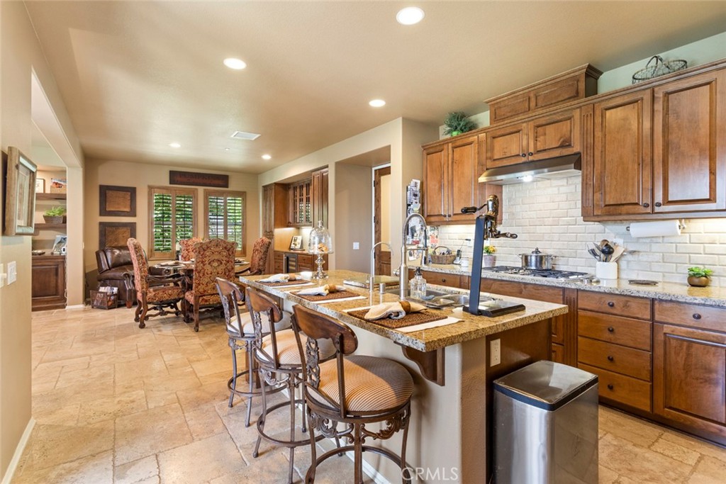 19316 Graham Lane Saugus, CA 91350 - Photo 13 of 43