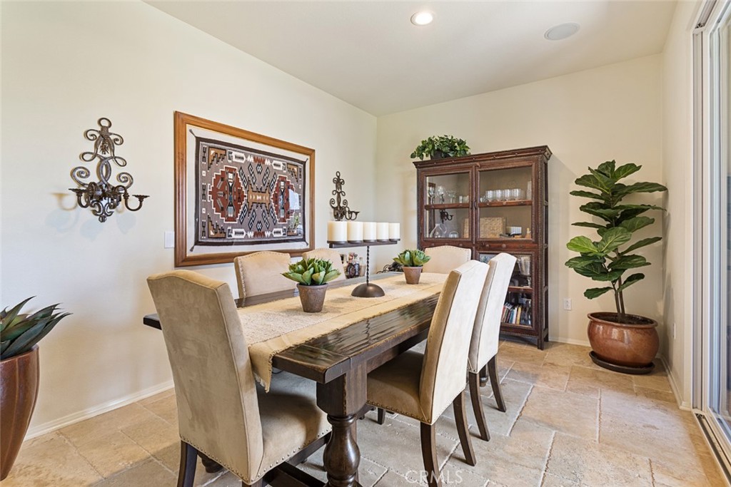 19316 Graham Lane Saugus, CA 91350 - Photo 15 of 43