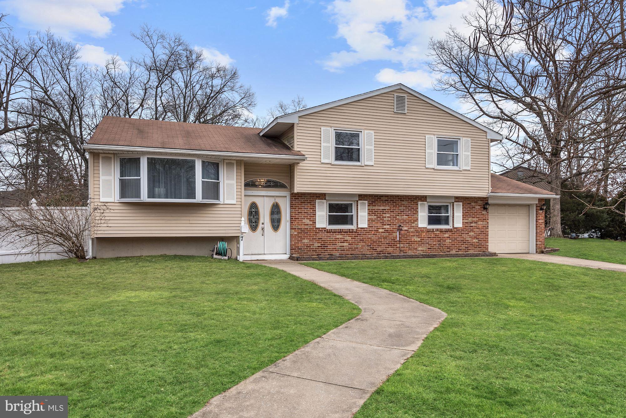 7 Yale Road Atco, NJ 08004 - Photo 1 of 32 Front