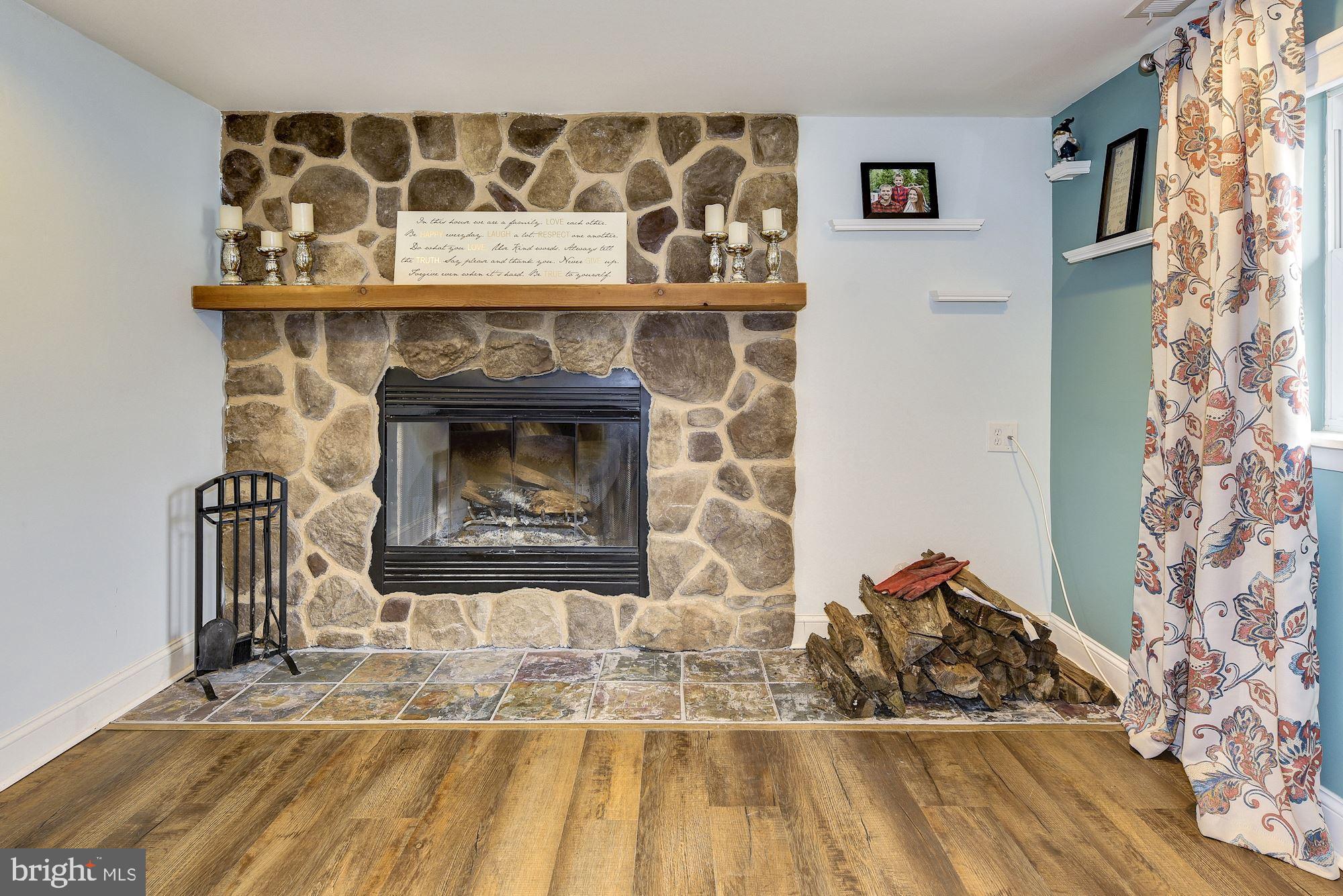 7 Yale Road Atco, NJ 08004 - Photo 5 of 32 Wood burning Fireplace