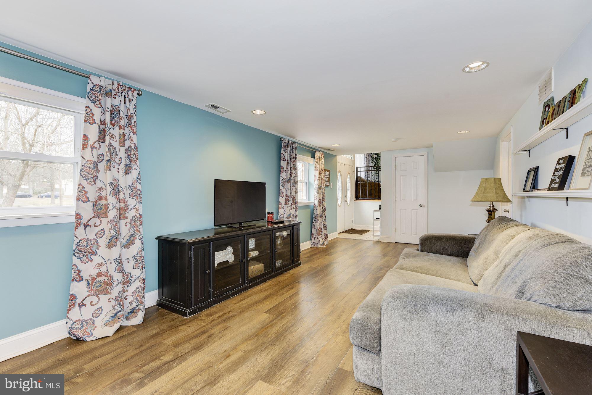 7 Yale Road Atco, NJ 08004 - Photo 6 of 32 Family Room