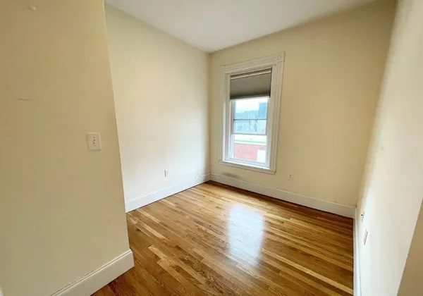 $4,800 | 92 L Street, Unit 2, Boston, MA 02127