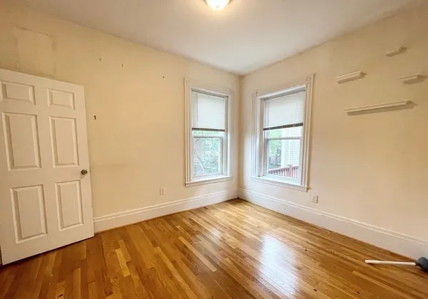 $4,800 | 92 L Street, Unit 2, Boston, MA 02127