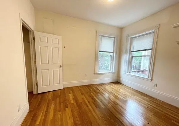 $4,800 | 92 L Street, Unit 2, Boston, MA 02127