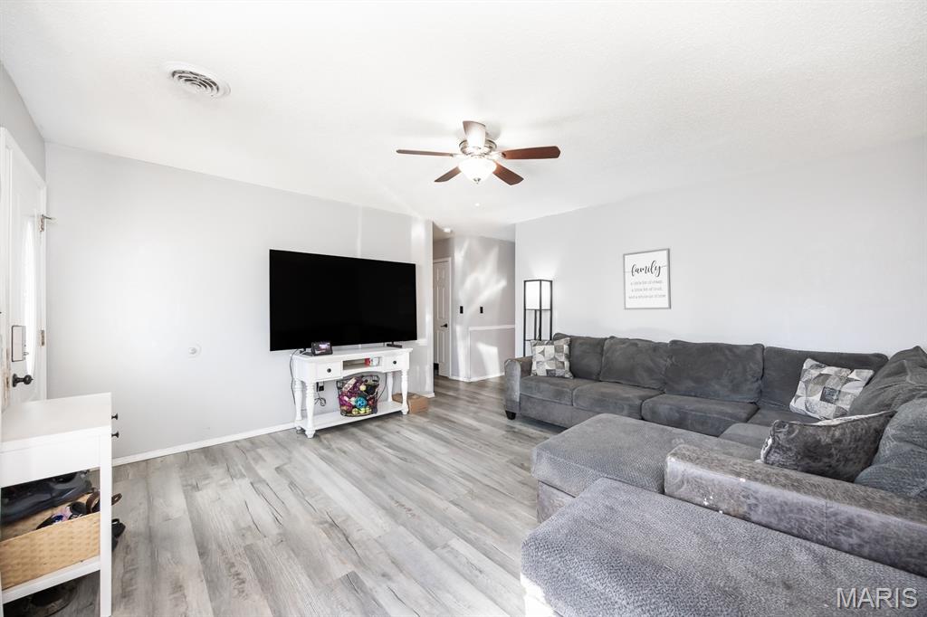 511 Zenk Road Troy, IL 62294 - Photo 6 of 20