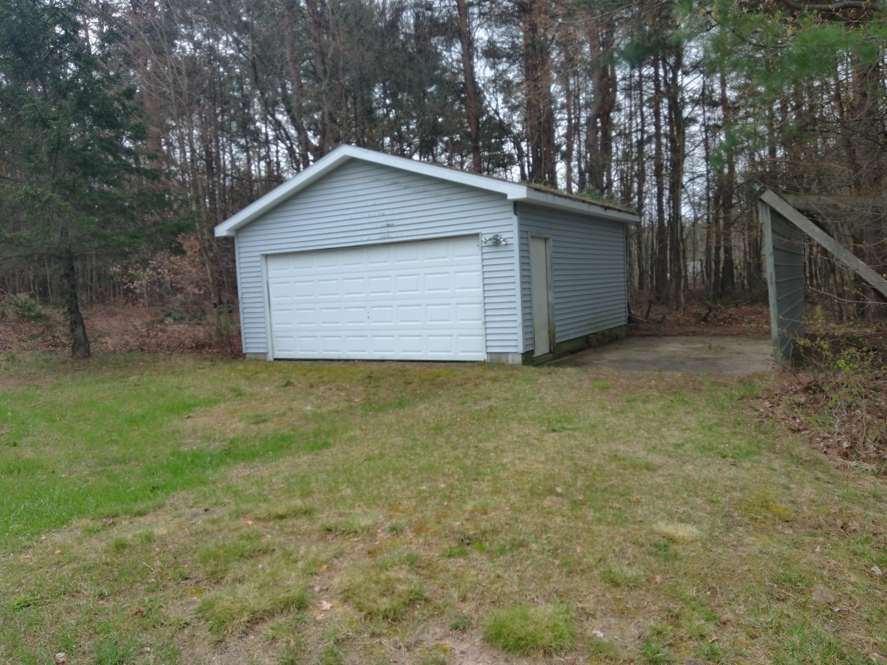 2127 South 29 Road Cadillac, MI 49601 - Photo 10 of 38 Gallery Image 10