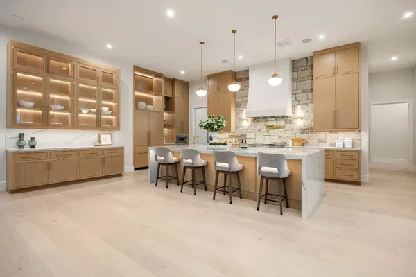 $2,750,000 | 14106 Heatherfield Drive, Houston, TX 77079