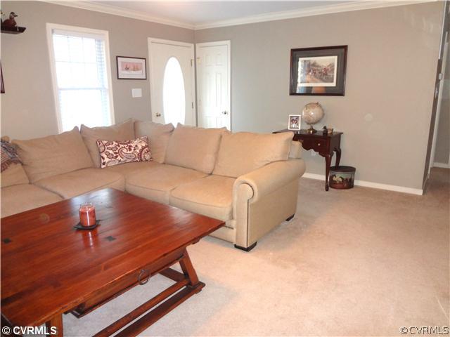 20310 Halligan Park Road Carson, VA 23830 - Photo 4 of 24 a living room with furniture