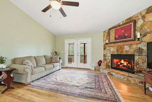 $378,900 | 72 Victory Lane, Murphy, NC 28906