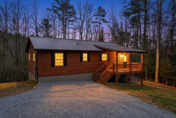 $378,900 | 72 Victory Lane, Murphy, NC 28906