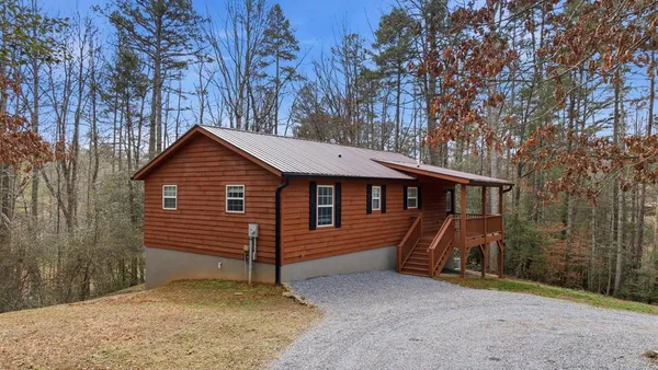 $378,900 | 72 Victory Lane, Murphy, NC 28906