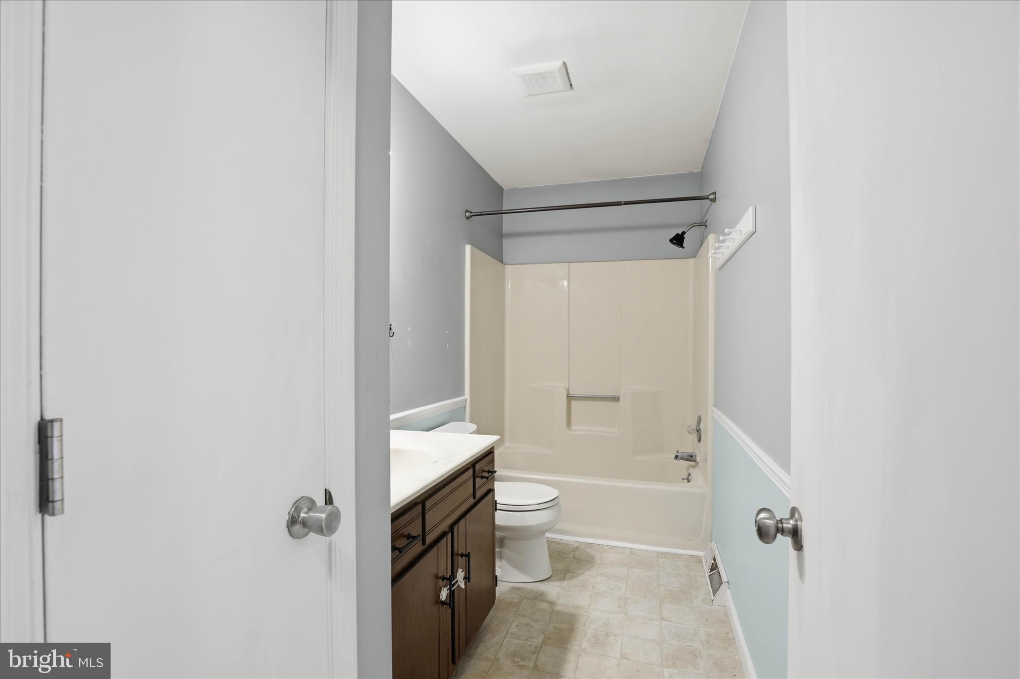 42 Pinewood Avenue Lititz, PA 17543 - Photo 15 of 43