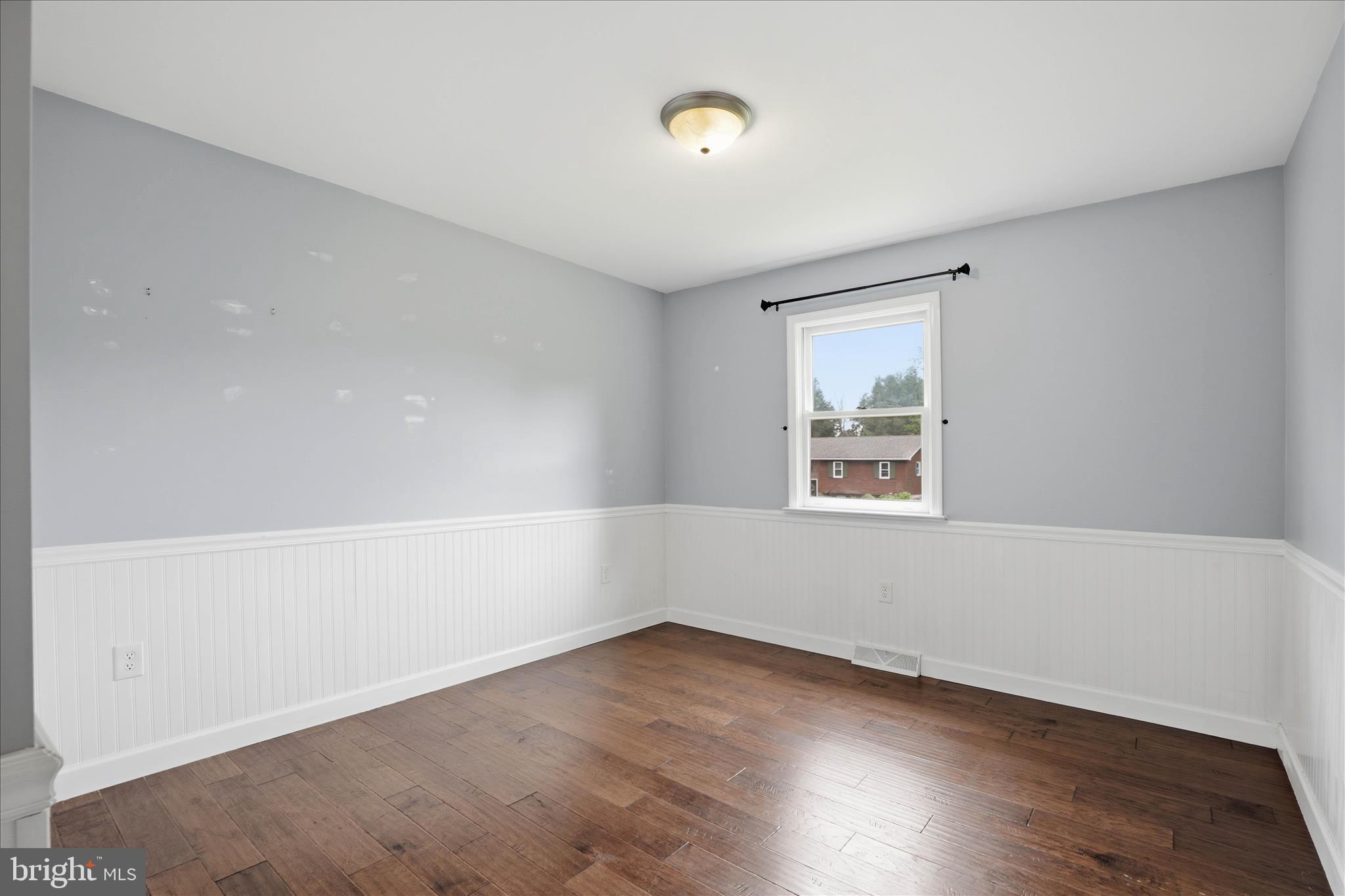 42 Pinewood Avenue Lititz, PA 17543 - Photo 19 of 43