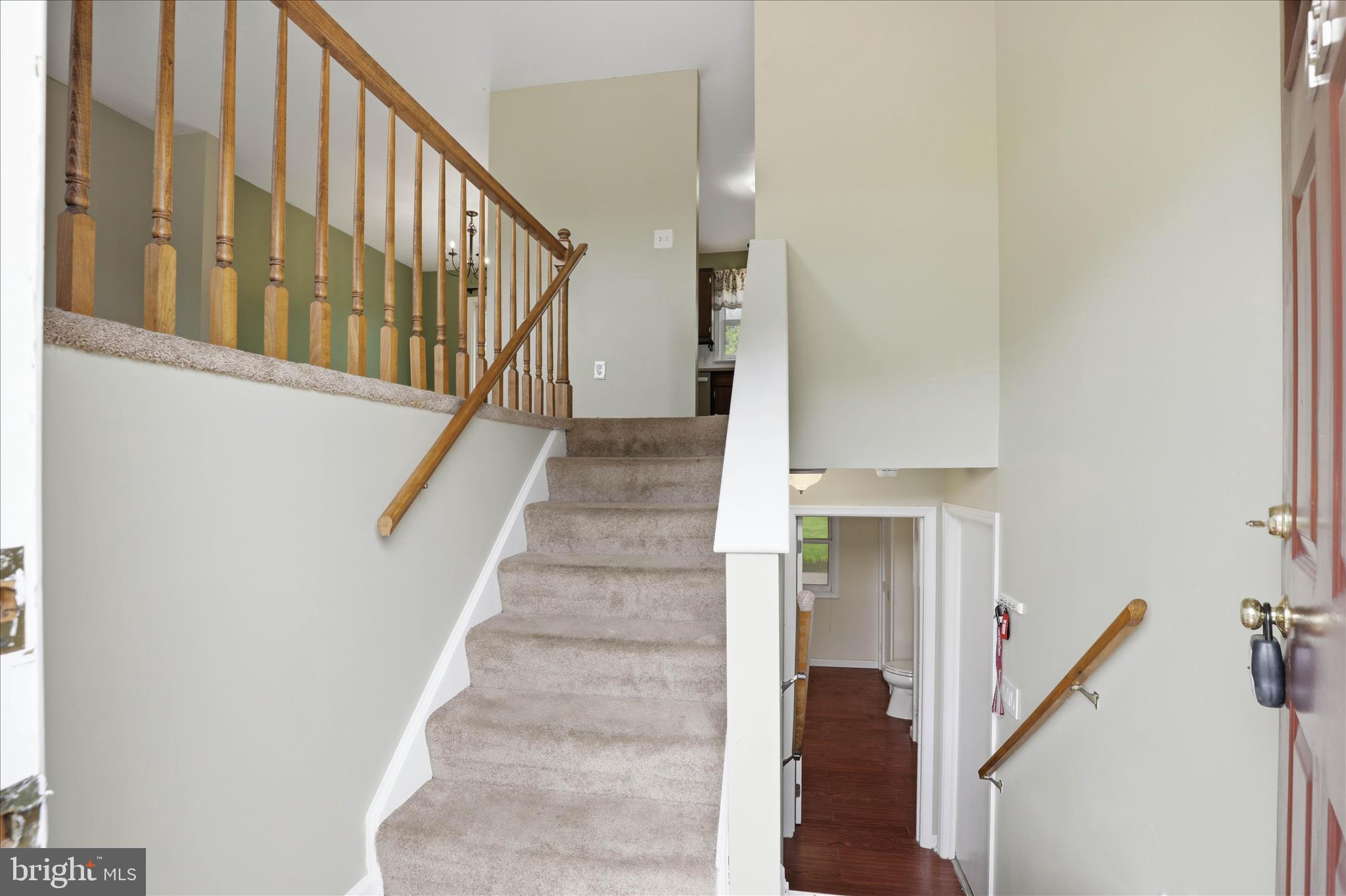 42 Pinewood Avenue Lititz, PA 17543 - Photo 3 of 43