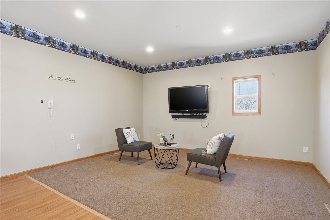 1304 Angle Road Southwest Kalona, IA 52247 - Photo 45 of 74 Gallery Image 45