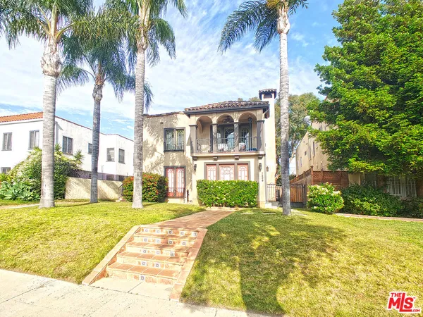 $6,200 | 1206 South Longwood Avenue, Unit 1208, Los Angeles, CA 90019