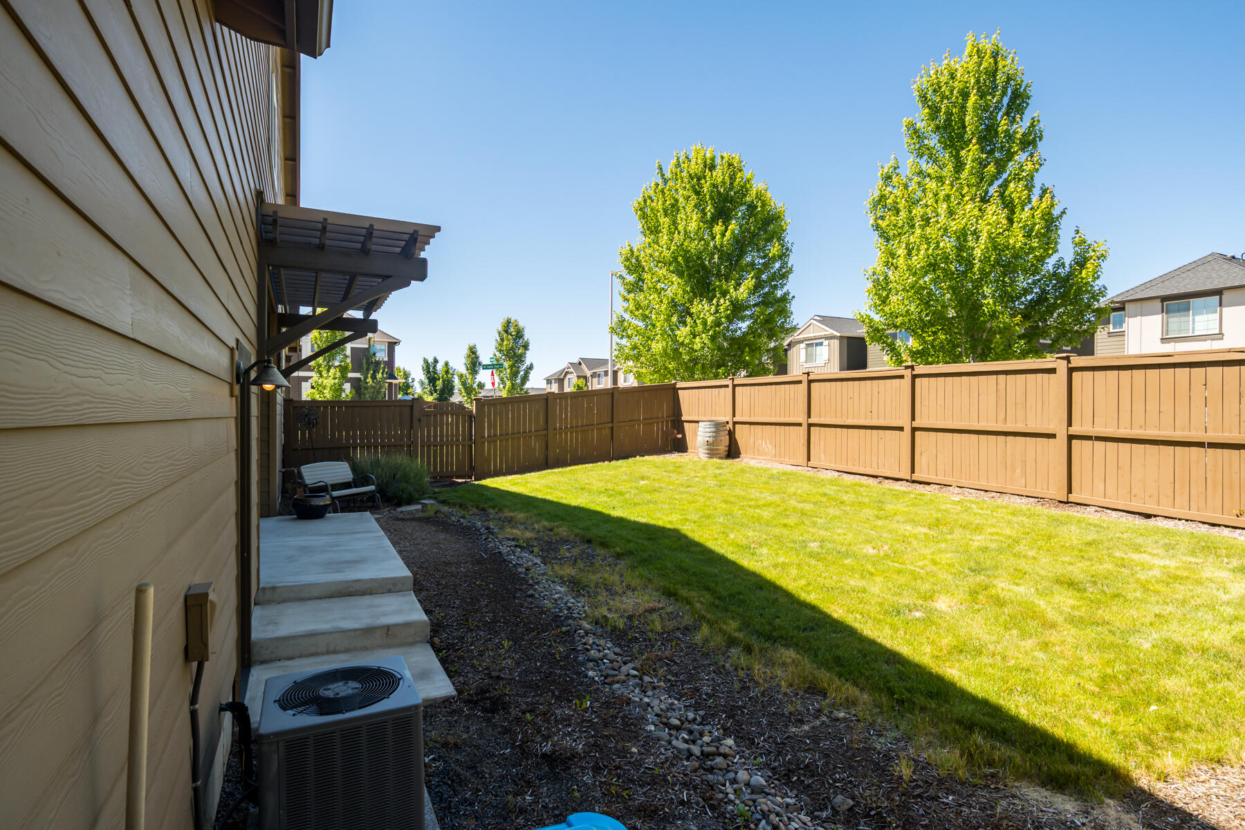 20752 Smoke Stack Lane Bend, OR 97701 - Photo 40 of 41 QJH5_2412