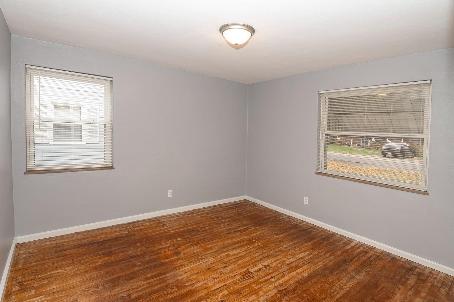 528 Roebling Road Cincinnati, OH 45238 - Photo 14 of 29