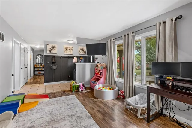 $305,000 | 2004 Maverick Trail, Harrisonville, MO 64701