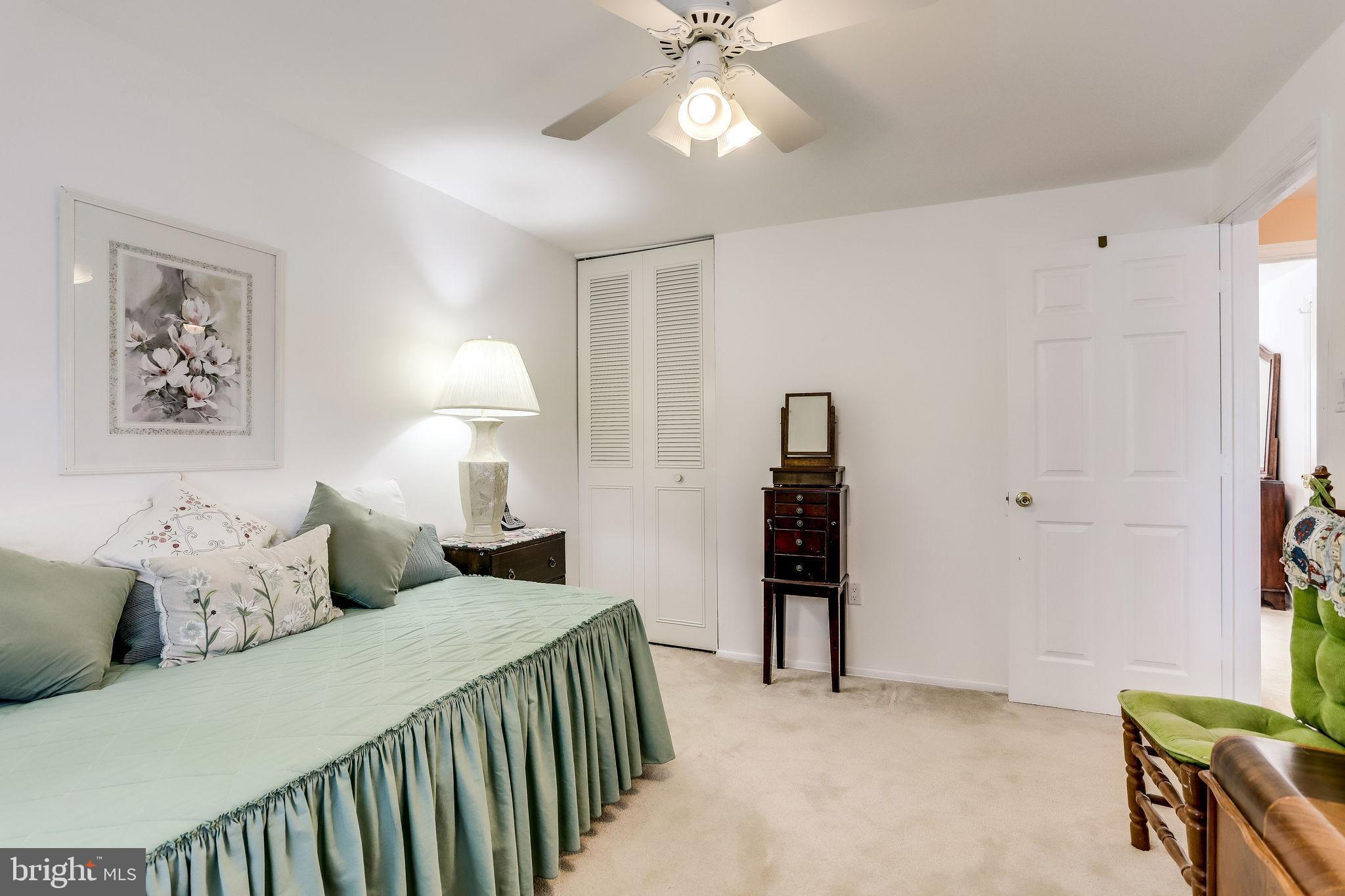 128 North Garfield Road Sterling, VA 20164 - Photo 20 of 39 Great for guests or family