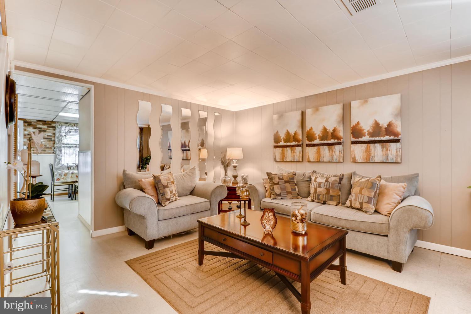 2717 Hollins Ferry Road Baltimore, MD 21230 - Photo 4 of 30 Relax at home in this gorgeous living room