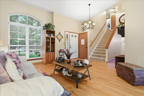 $399,900 | 7638 Mendocino Drive, Gurnee, IL 60031