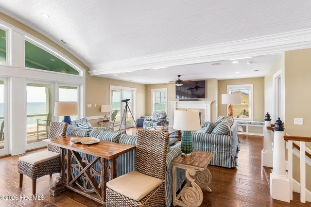 $5,400,000 | 4803 Ocean Drive, Emerald Isle, NC 28594