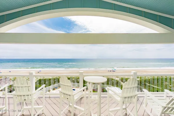 $5,400,000 | 4803 Ocean Drive, Emerald Isle, NC 28594