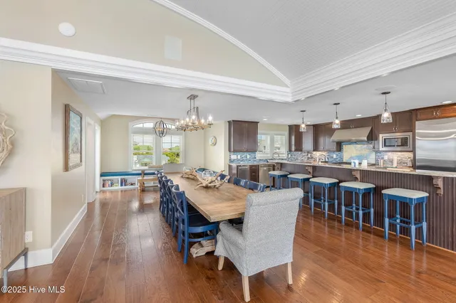 $5,400,000 | 4803 Ocean Drive, Emerald Isle, NC 28594