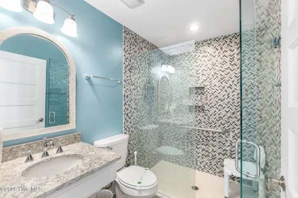 $5,400,000 | 4803 Ocean Drive, Emerald Isle, NC 28594