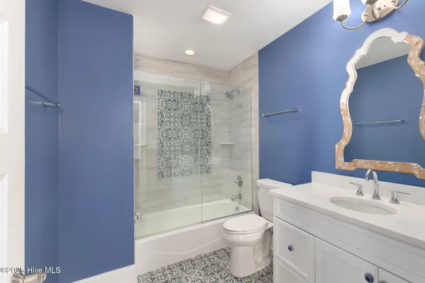 $5,400,000 | 4803 Ocean Drive, Emerald Isle, NC 28594