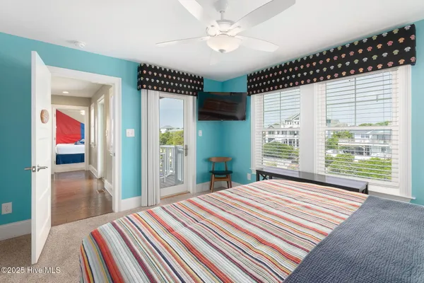 $5,400,000 | 4803 Ocean Drive, Emerald Isle, NC 28594