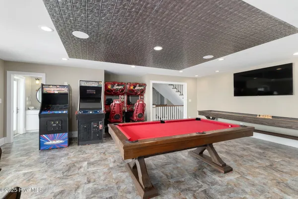 $5,400,000 | 4803 Ocean Drive, Emerald Isle, NC 28594