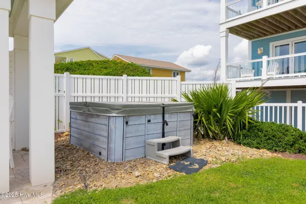 $5,400,000 | 4803 Ocean Drive, Emerald Isle, NC 28594