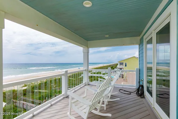 $5,400,000 | 4803 Ocean Drive, Emerald Isle, NC 28594