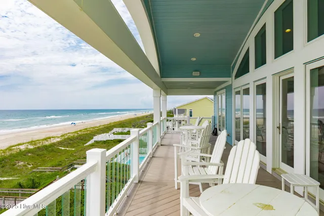 $5,400,000 | 4803 Ocean Drive, Emerald Isle, NC 28594
