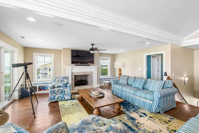 $5,400,000 | 4803 Ocean Drive, Emerald Isle, NC 28594