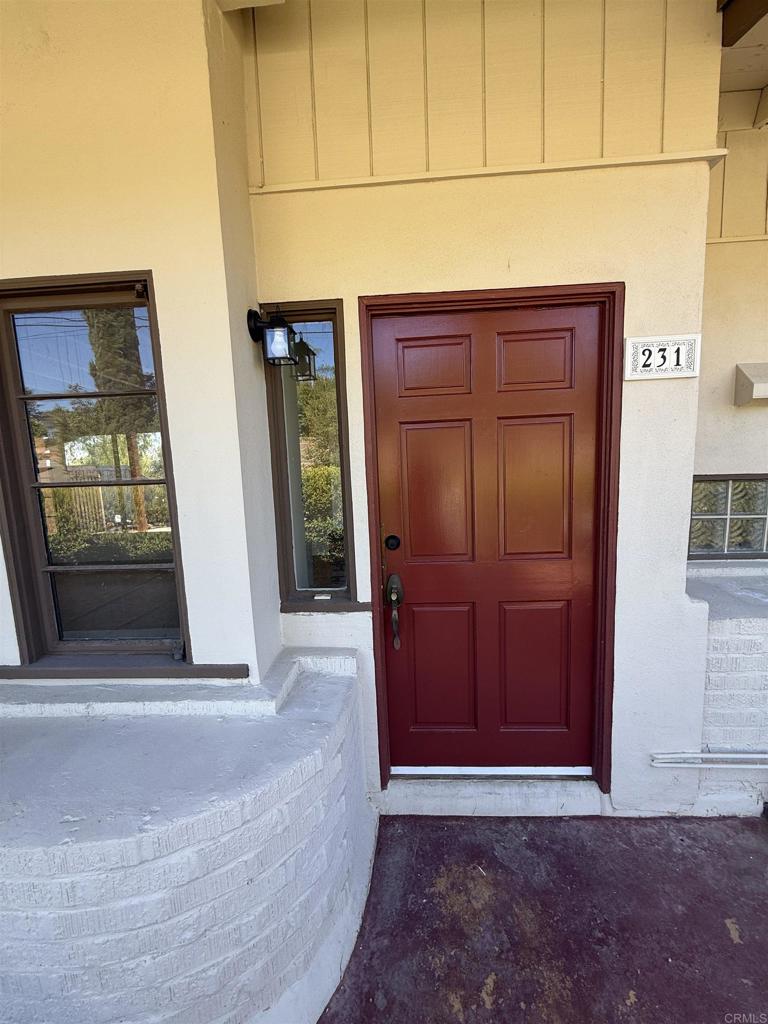 231 South Stage Coach Lane Fallbrook, CA 92028 - Photo 2 of 3
