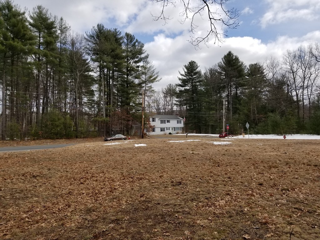 240 County Road Southampton, MA 01073 - Photo 6 of 7