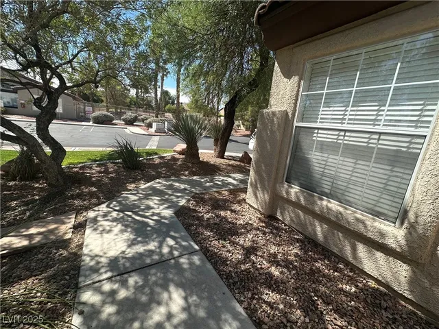 $1,750 | 2604 Ponderosa Pine Avenue, Henderson, NV 89074