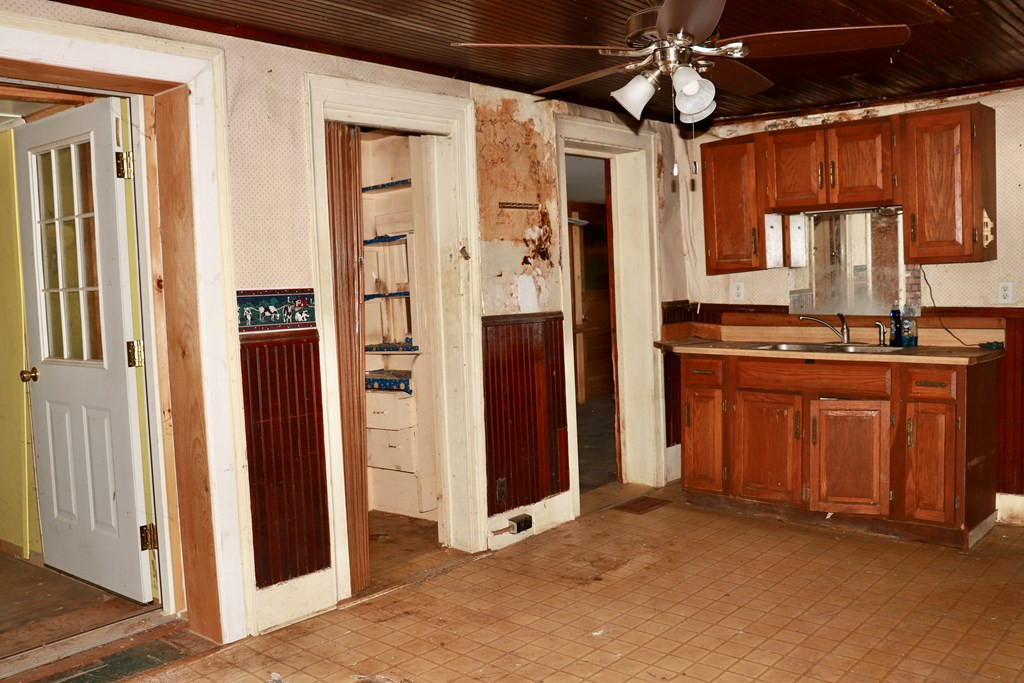 471 Hayford Road Champlain, NY 12919 - Photo 5 of 15 Gallery Image 5