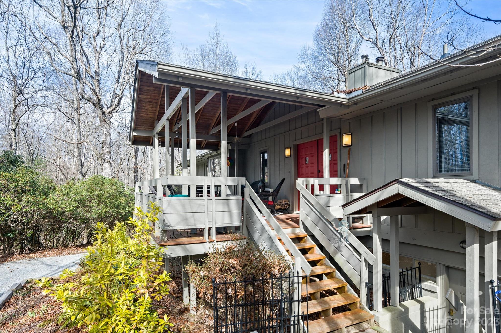 139 Panther Gap Road Brevard, NC 28712 - Photo 8 of 42 front view of a house with a small yard
