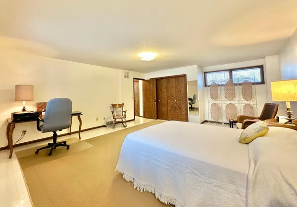 $230,000 | 434 East 11th Street, Unit I, New Richmond, WI 54017